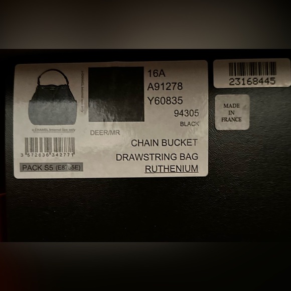 Chanel Gabrielle Chevron Bucket Handbag - Picture 9 of 10